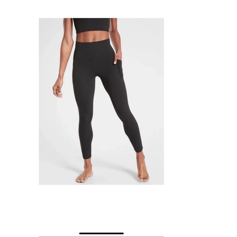 Athleta Salutation Stash High Rise Capri Leggings Black Powervita Womens Medium